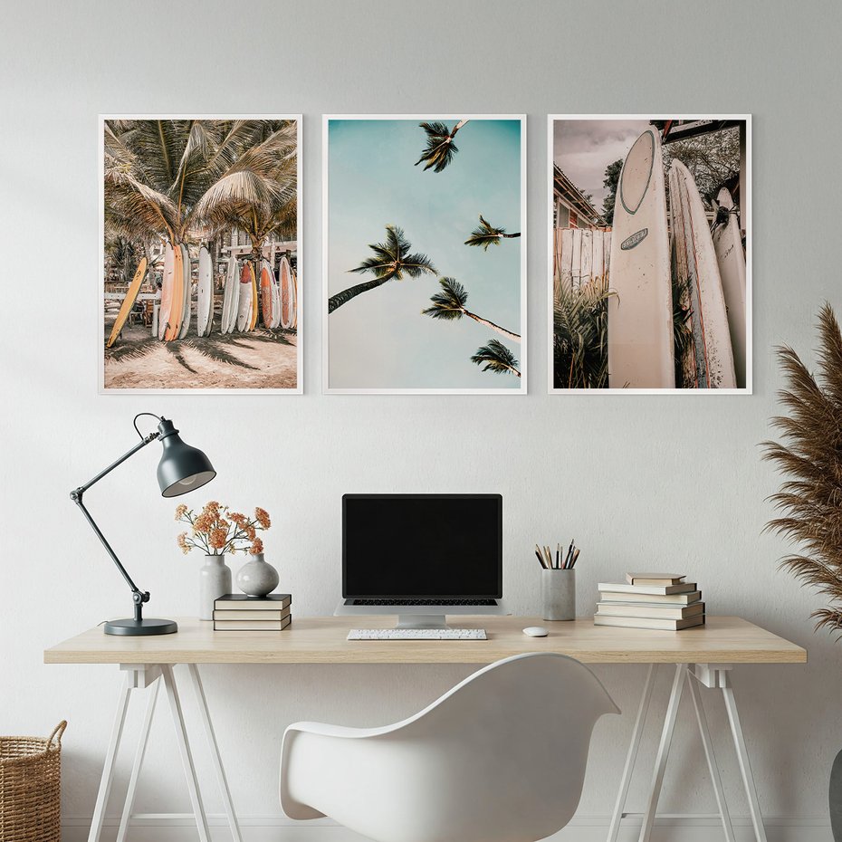 Zestaw obrazy w ramie, plakaty - palmy, deski surfingowe, plaża - rama biała