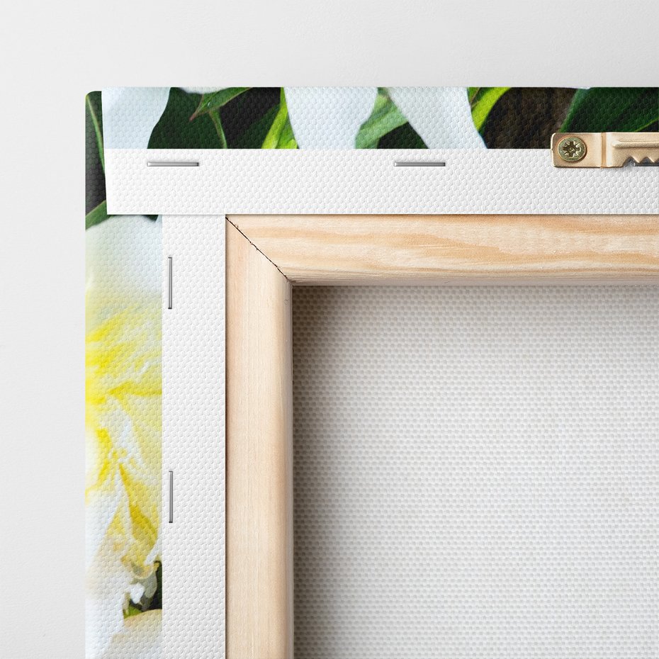 Obraz na płótnie - kwiaty, drewno, biały