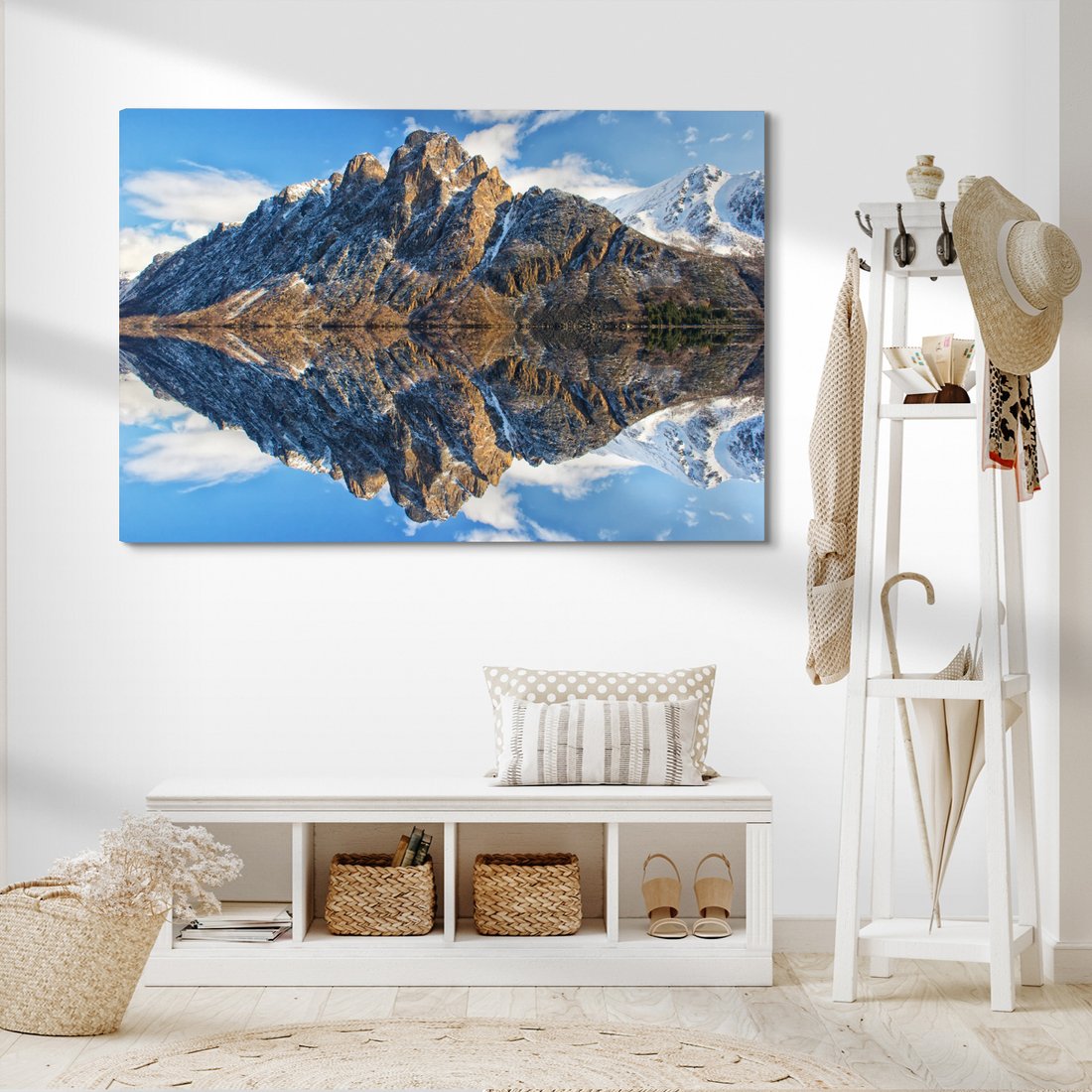Obraz na płótnie - góry, odbicie, jezioro
