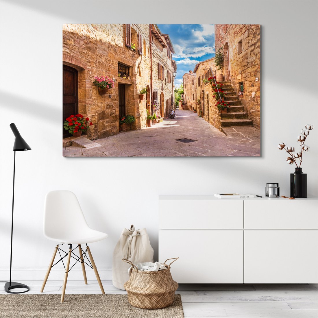 Obraz na płótnie - uliczka, kwiaty, budynki