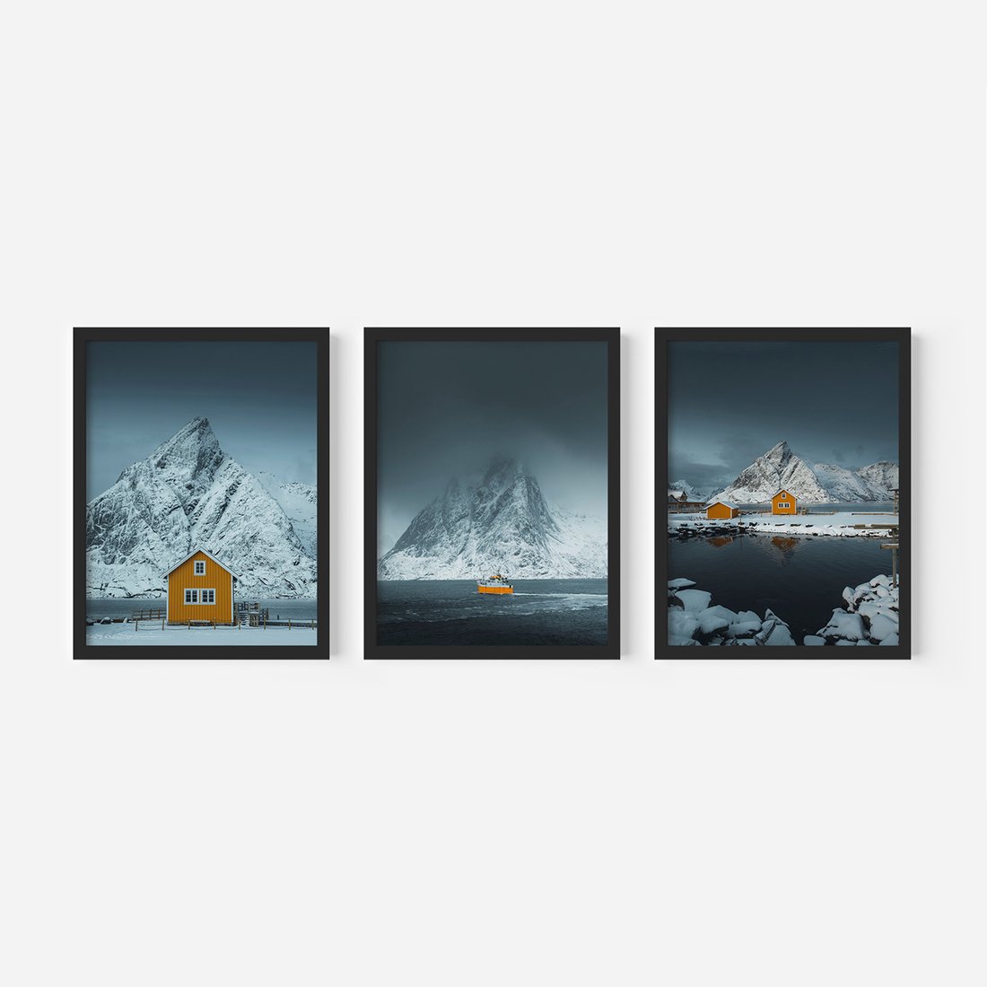 Zestaw obrazy w ramie, plakaty - góry, śnieg, domki - rama czarna