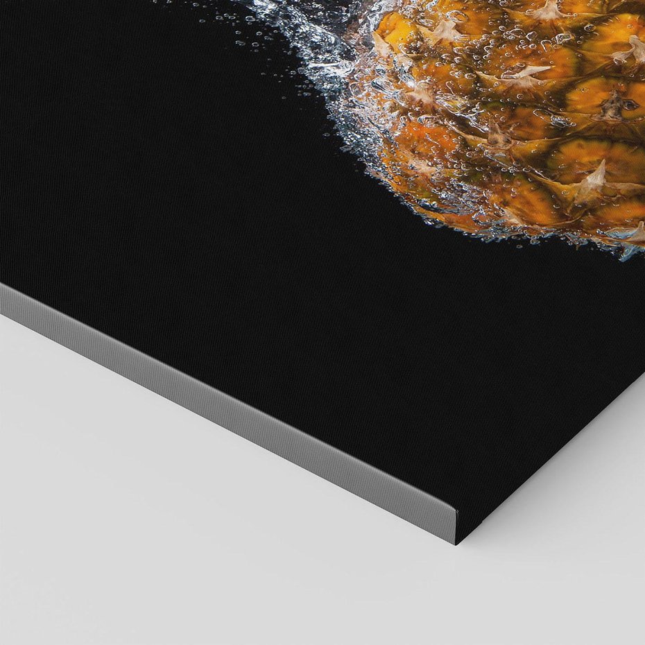 Obraz na płótnie - ananas, woda, owoce