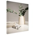 Obraz na płótnie - eukaliptus, wazon, książki