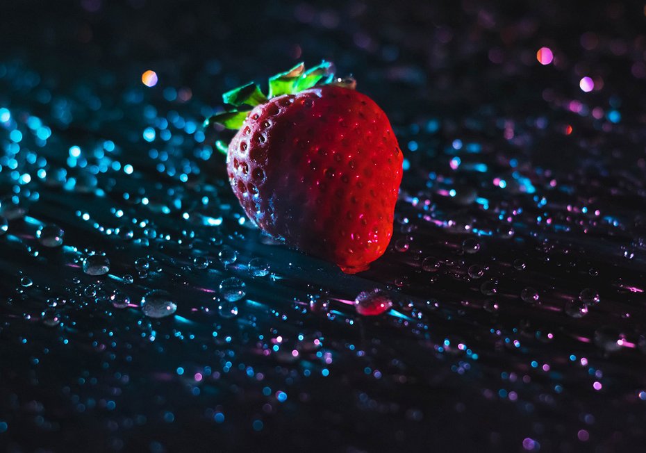 Fototapeta - truskawka, owoce, woda