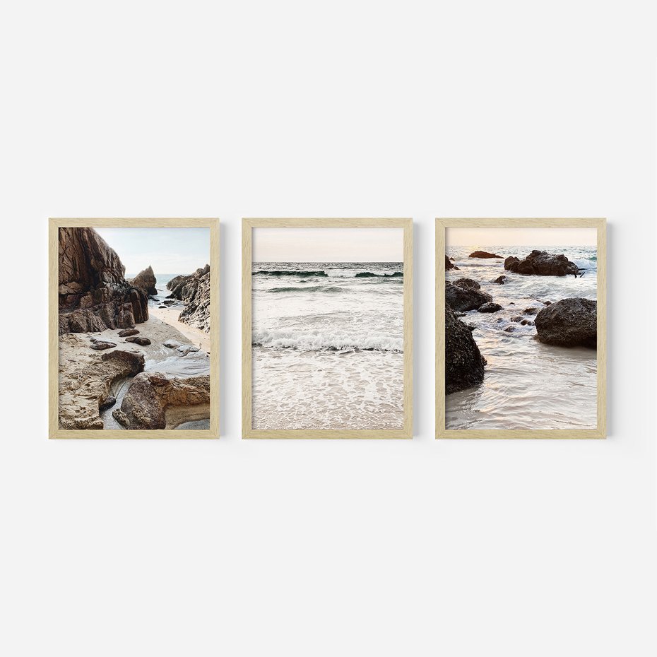 Zestaw obrazy w ramie, plakaty - plaża, morze, skały - rama drewno
