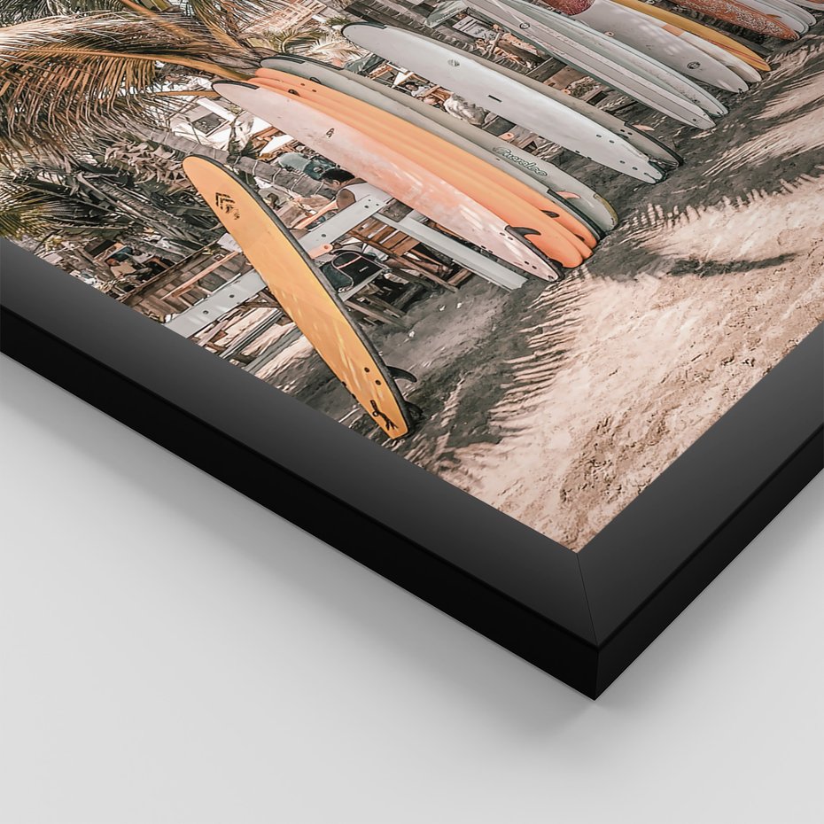 Zestaw obrazy w ramie, plakaty - palmy, deski surfingowe, plaża - rama czarna