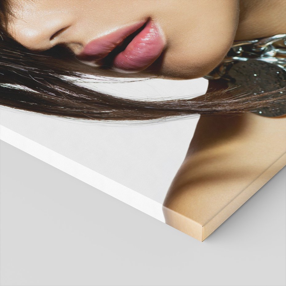 Obraz na płótnie - makijaż, uroda, kobieta