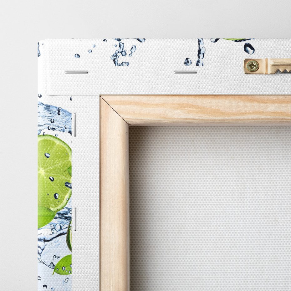 Obraz na płótnie - limonka, woda, liście