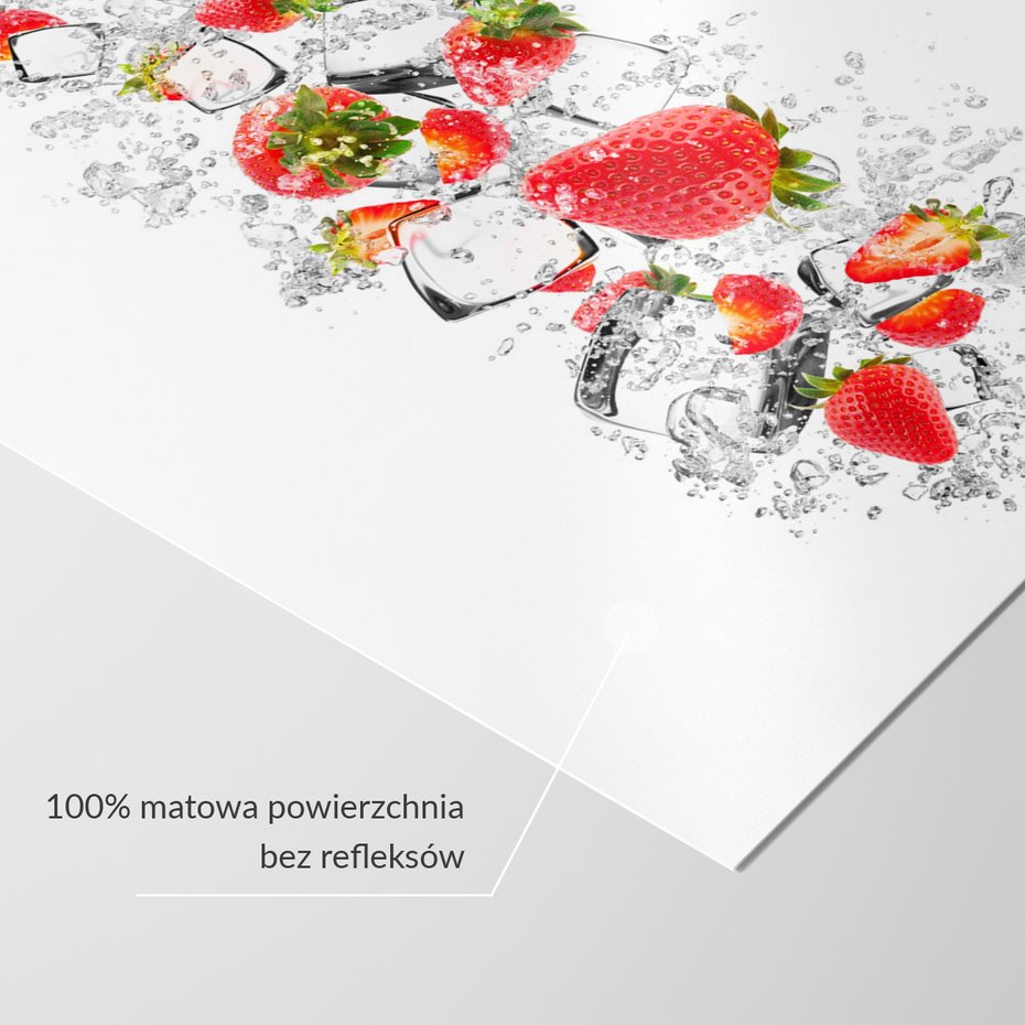 Fototapeta - truskawki, lód, woda