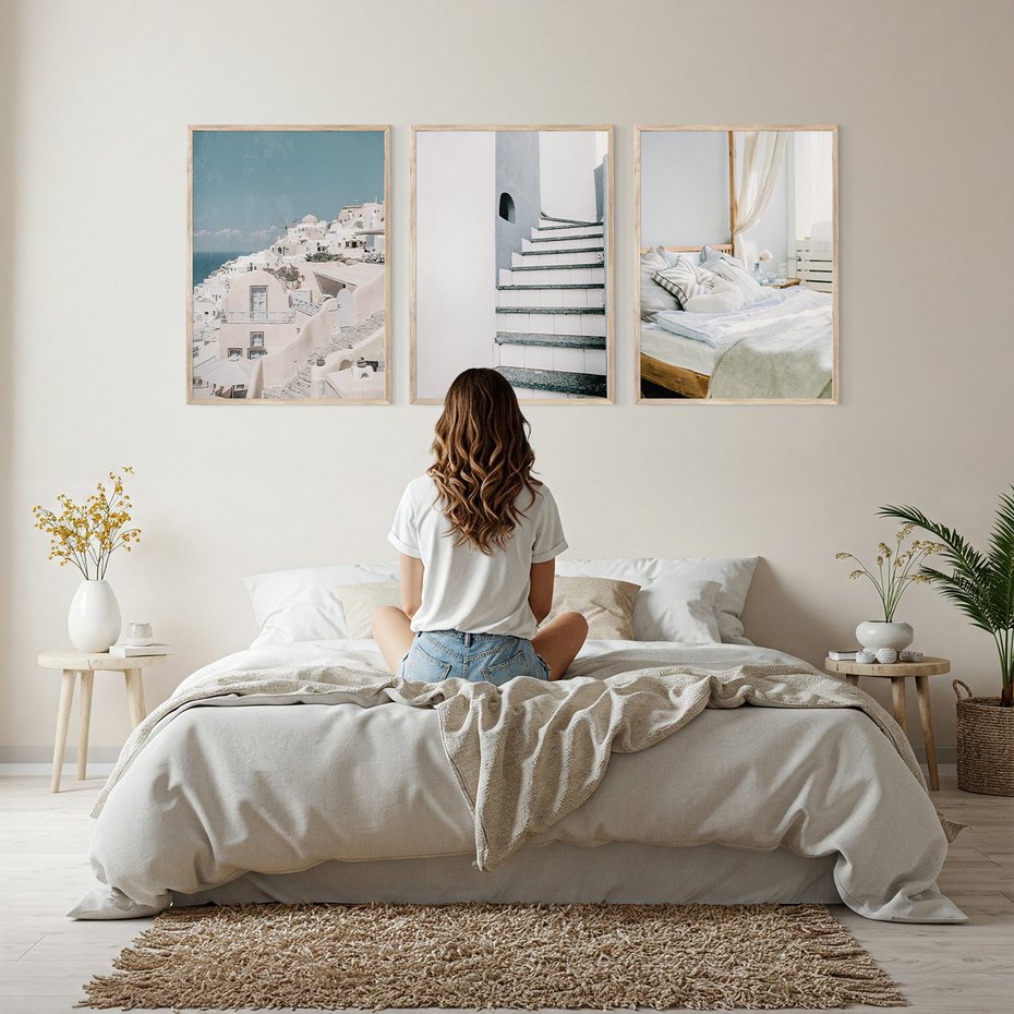 Zestaw obrazy w ramie, plakaty - budynki,schody,łóżko - rama drewno