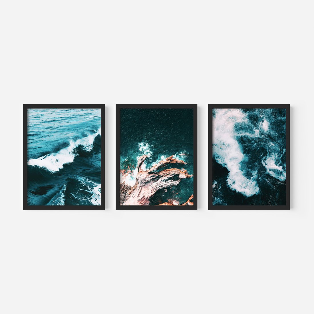 Zestaw obrazy w ramie, plakaty - woda, fale, morze - rama czarna
