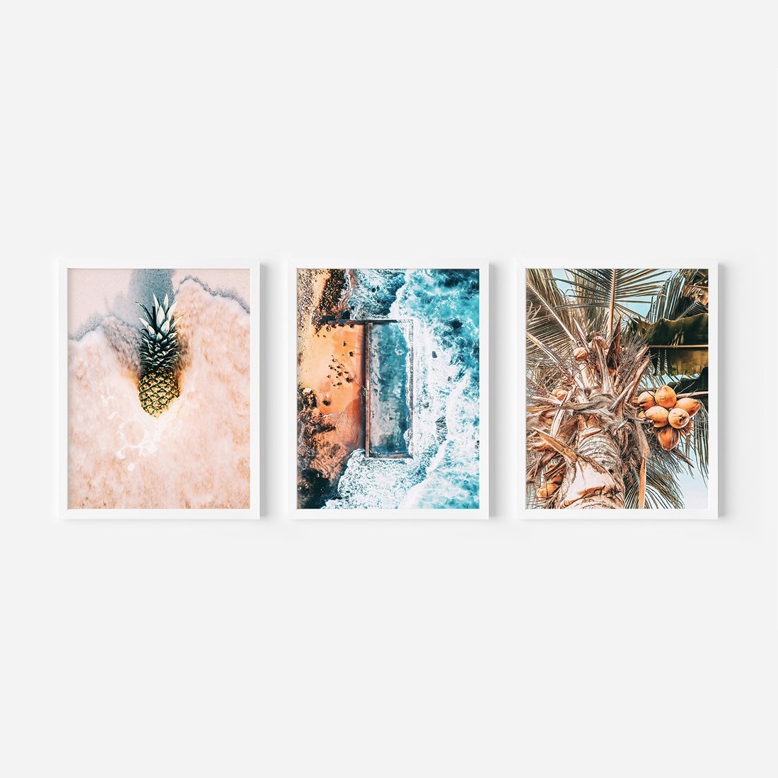 Zestaw obrazy w ramie, plakaty - ananas, plaża, kokosy - rama biała