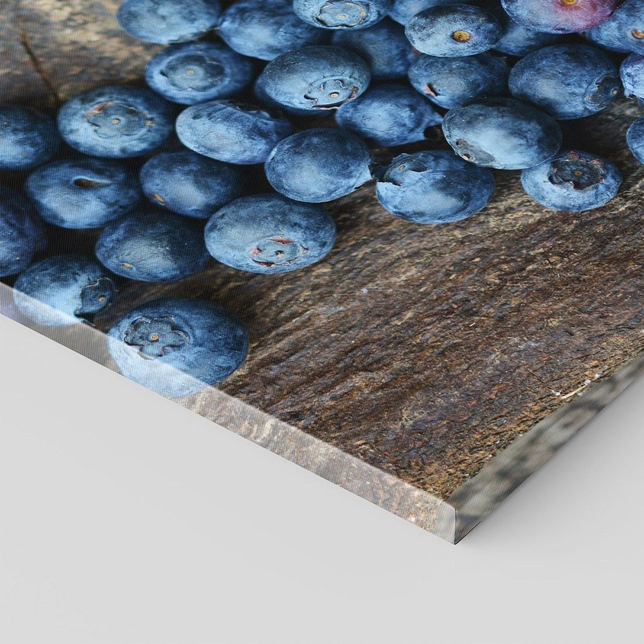 Obraz na płótnie - jagody, owoce, drewno