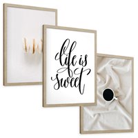 Zestaw obrazy w ramie, plakaty - makaroniki, kawa, napisy - rama drewno